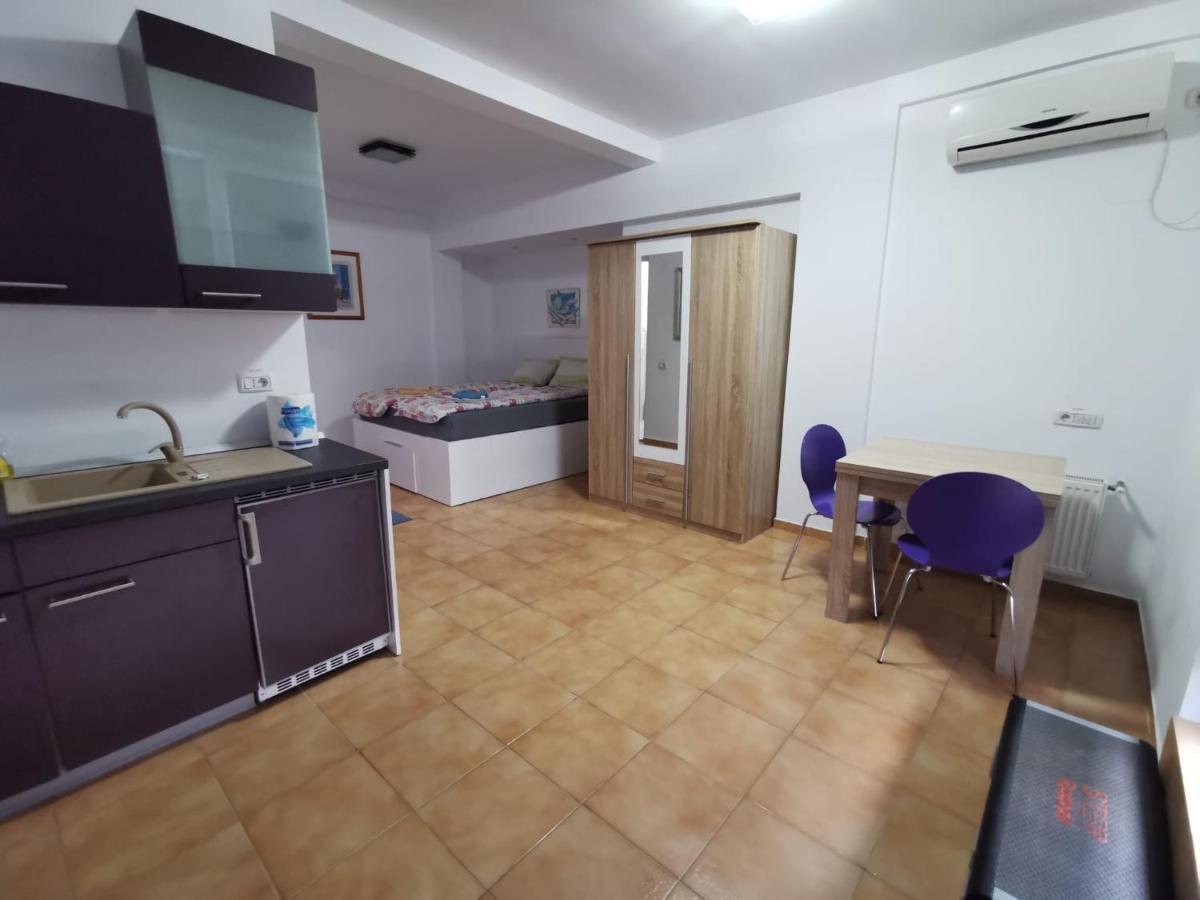 Fitness House With Garden Hotell Constanţa Exteriör bild